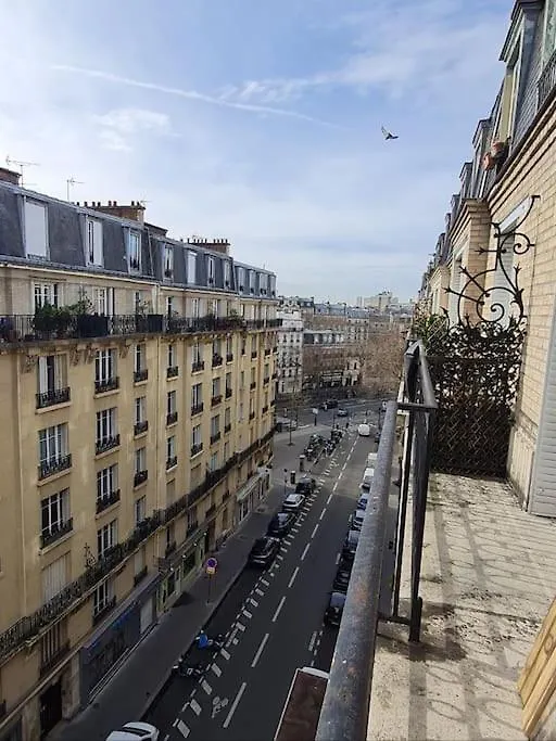 Paris Episode Apartment